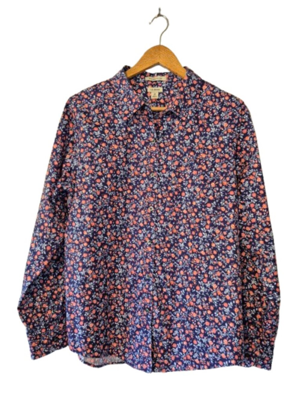 L.L. Bean Navy Floral Wrinkle Resist Cotton Button Up Shirt Blouse Size Medium